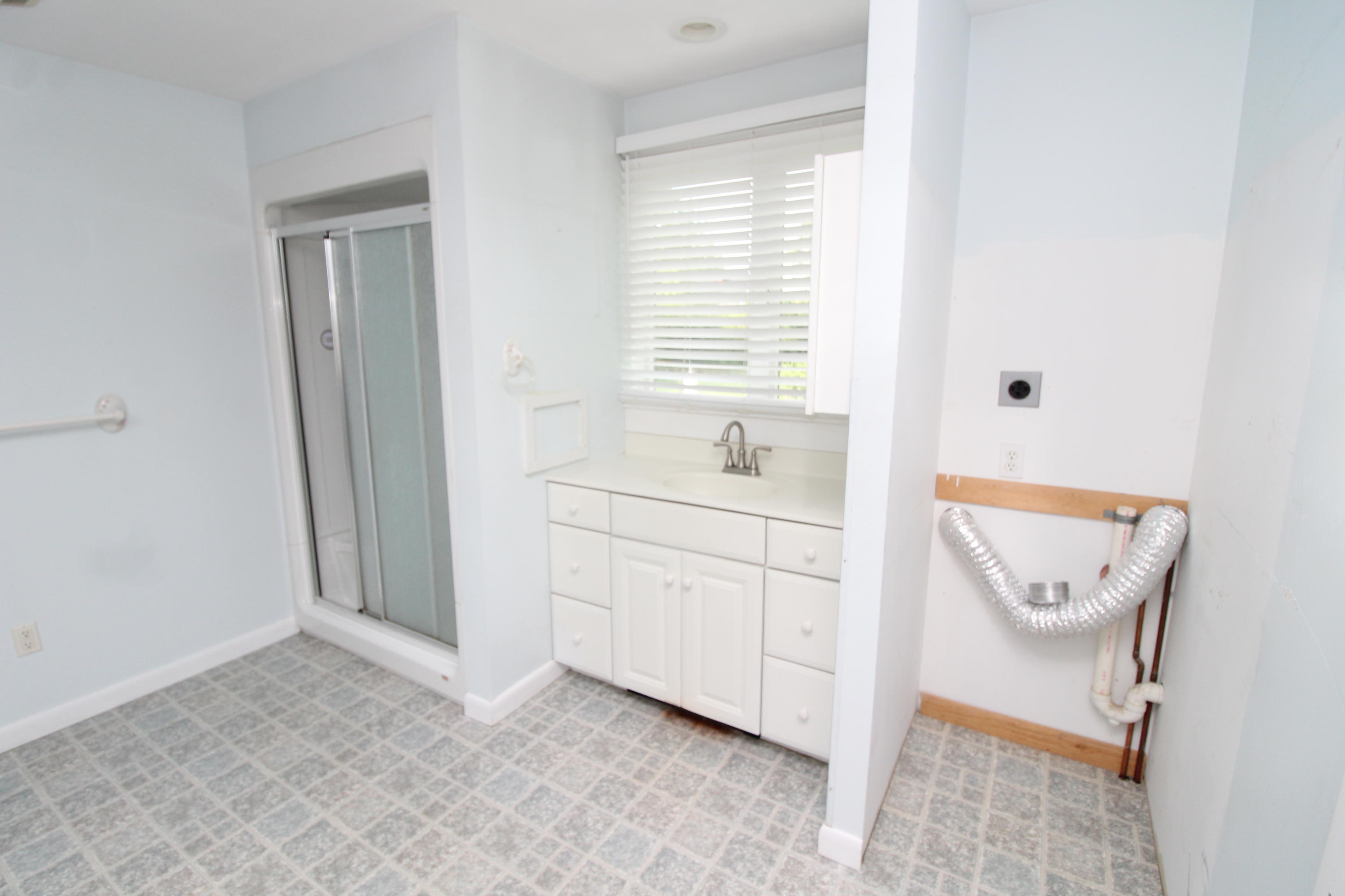 78 Crestmont Road Bangor, ME 04401 - Photo 19 of 33 IMG_0084