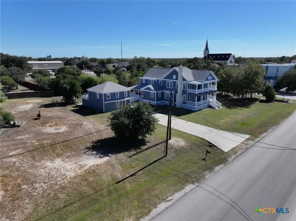 $360,000 | 909 Power Street, Refugio, TX 78377