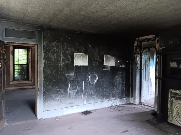 $43,500 | 402 Main Street, Bruceville, IN 47516