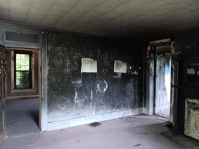 $43,500 | 402 Main Street, Bruceville, IN 47516