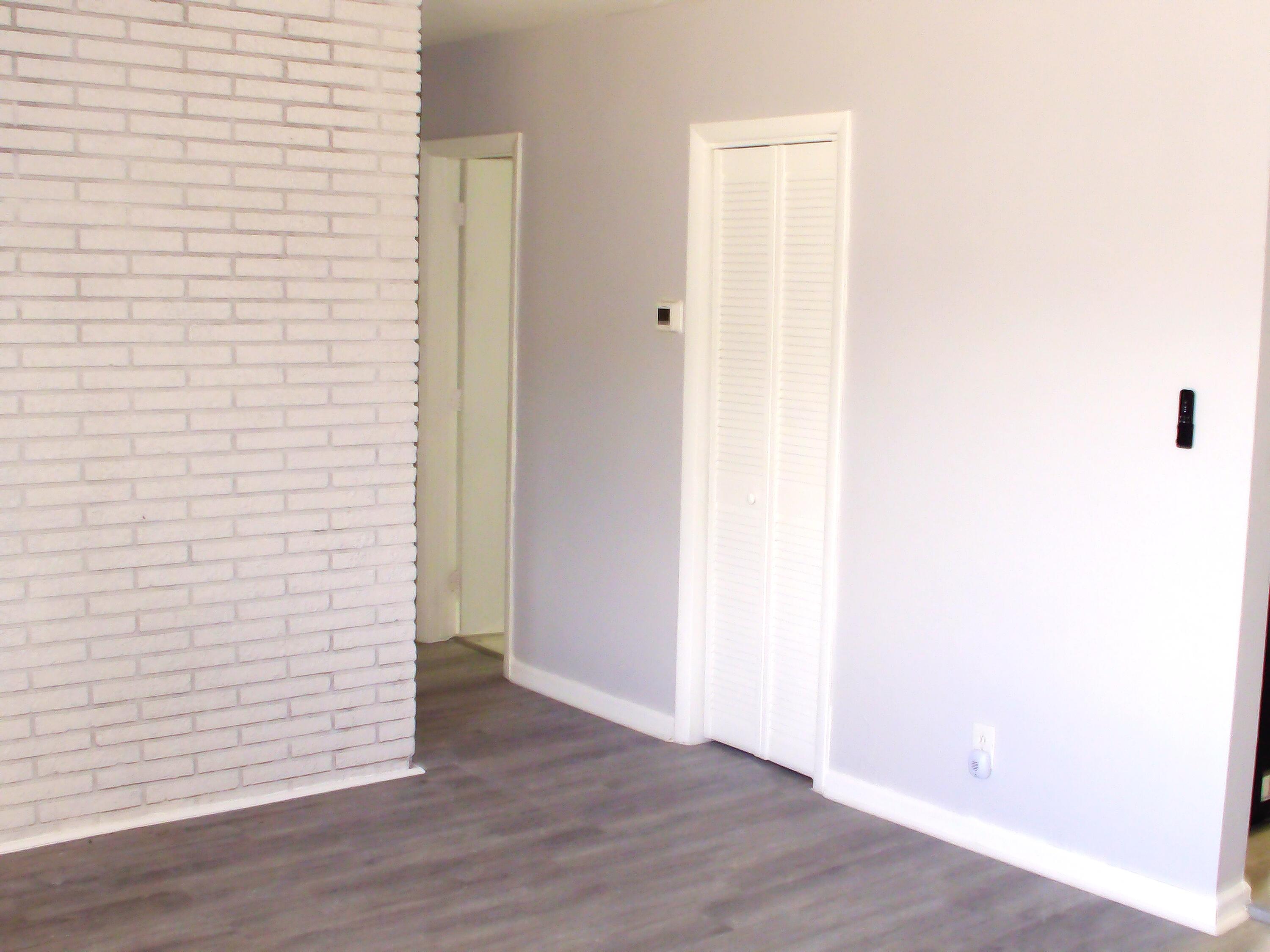 241 West 27th Street Riviera Beach, FL 33404 - Photo 7 of 7 RB Living area