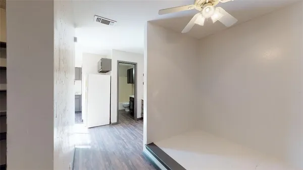 $645 | 725 Peppertree Drive, Unit 30, Bryan, TX 77801