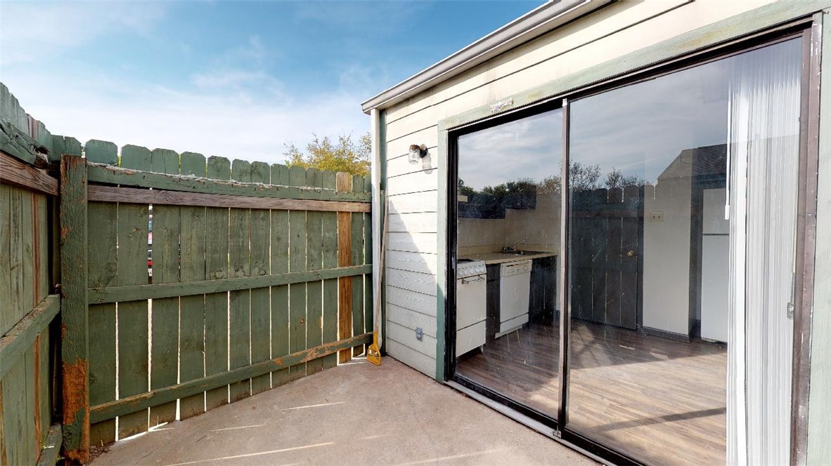 725 Peppertree Drive, Unit 30 Bryan, TX 77801 - Photo 10 of 12