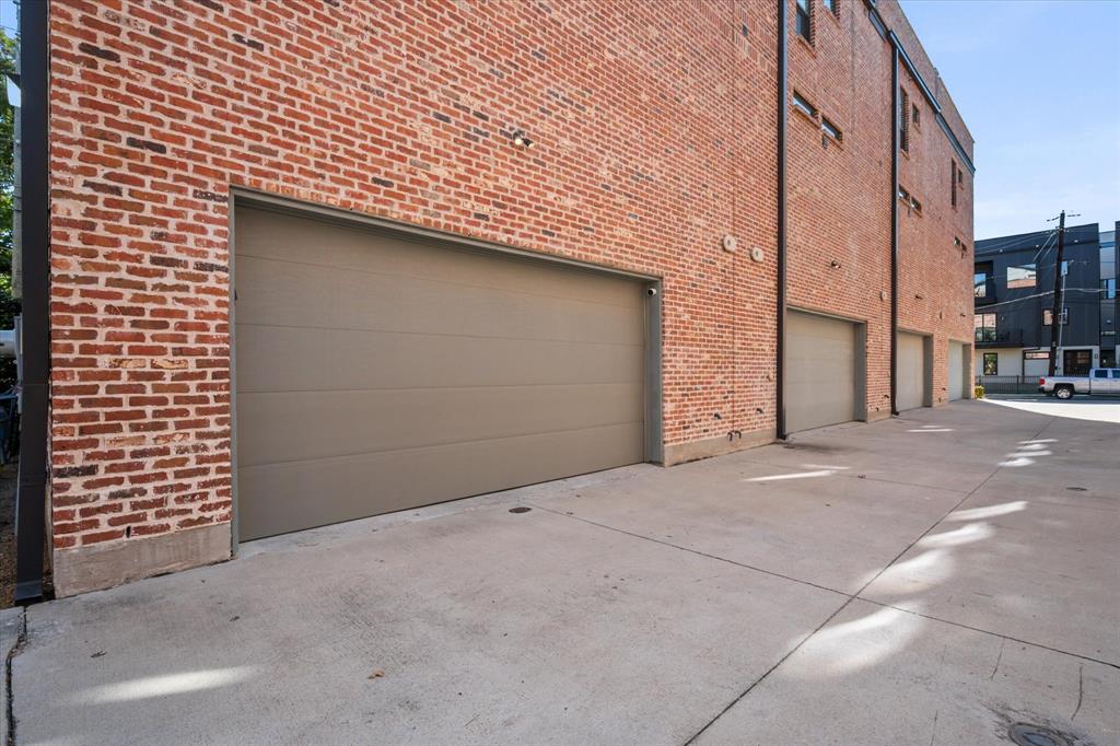 1900 Caddo Street, Unit 4 Dallas, TX 75204 - Photo 32 of 36