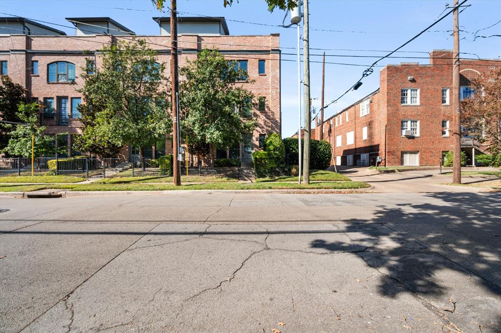 1900 Caddo Street, Unit 4 Dallas, TX 75204 - Photo 33 of 36