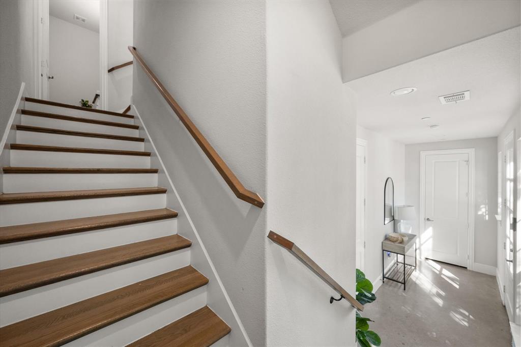 1900 Caddo Street, Unit 4 Dallas, TX 75204 - Photo 7 of 36