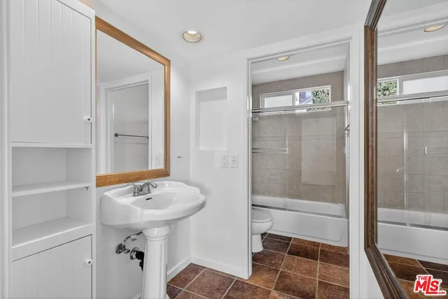 $4,350 | 1653 Micheltorena Street, Unit 3, Los Angeles, CA 90026