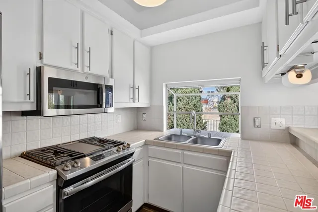 $4,350 | 1653 Micheltorena Street, Unit 3, Los Angeles, CA 90026