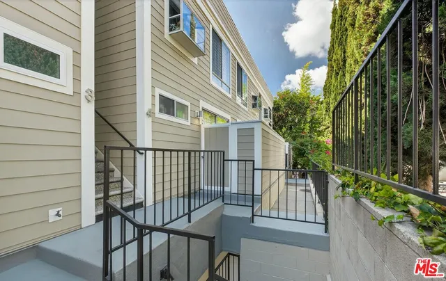$4,350 | 1653 Micheltorena Street, Unit 3, Los Angeles, CA 90026