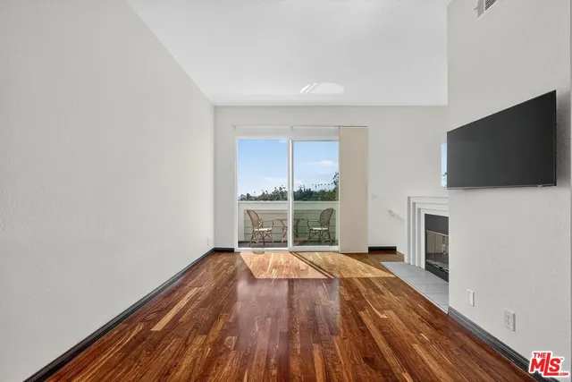 $4,350 | 1653 Micheltorena Street, Unit 3, Los Angeles, CA 90026