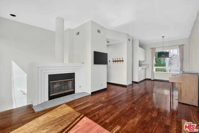 $4,350 | 1653 Micheltorena Street, Unit 3, Los Angeles, CA 90026