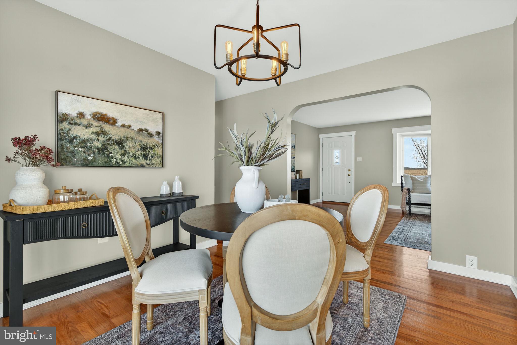2103 South View Road Lancaster, PA 17602 - Photo 9 of 35 a dining room with furniture and wooden floor