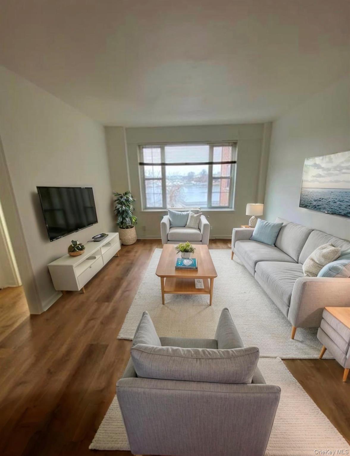 220 Pelham Road, Unit 2N New Rochelle, NY 10805 - Photo 1 of 27 Gallery Image 1