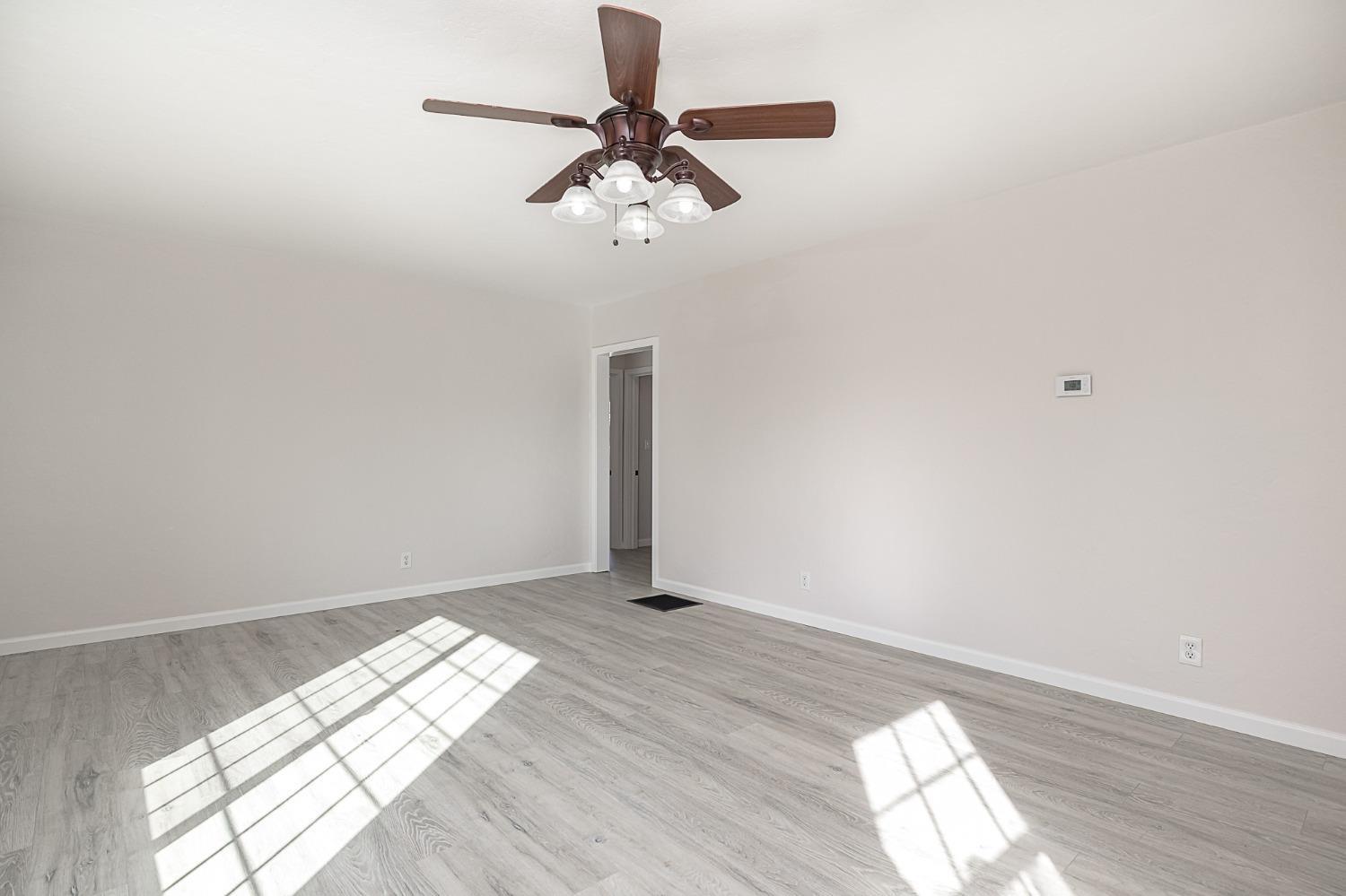 921 Fourth Street Ripon, CA 95366 - Photo 10 of 18 Gallery Image 10