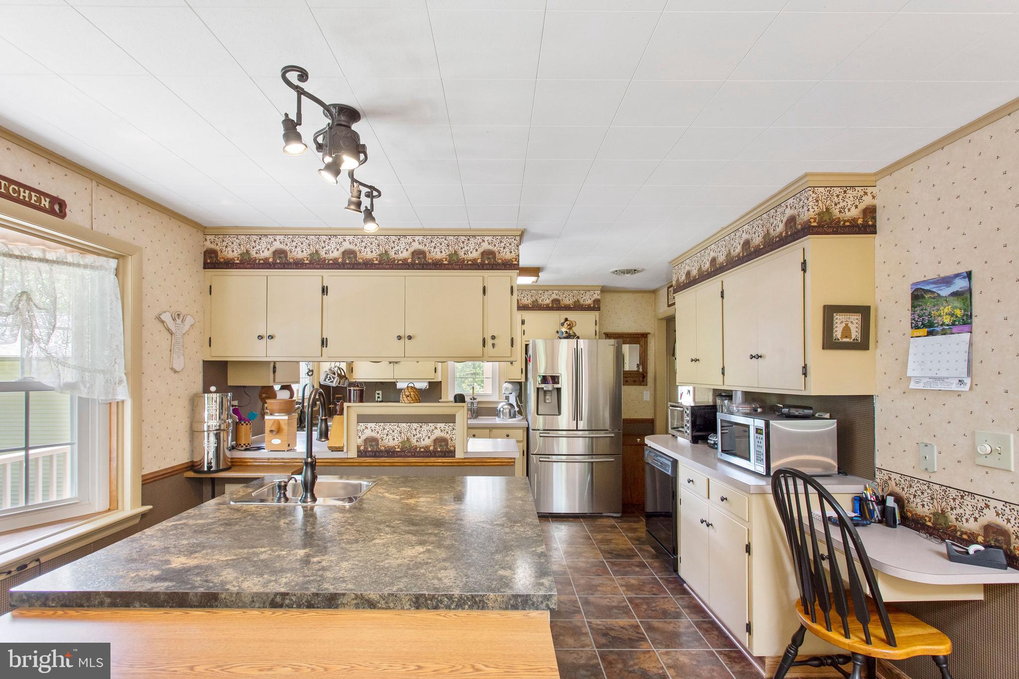 900 Black Rock Road Hanover, PA 17331 - Photo 15 of 53