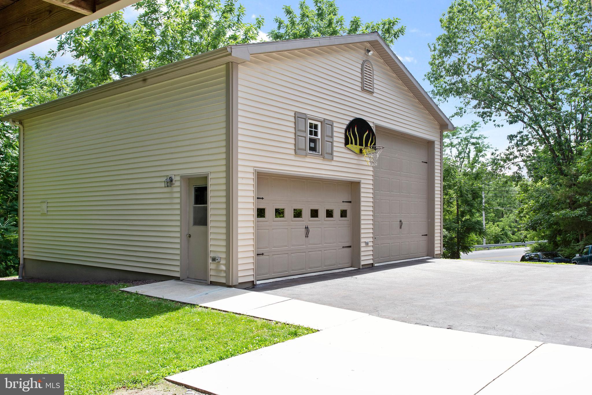 900 Black Rock Road Hanover, PA 17331 - Photo 49 of 53