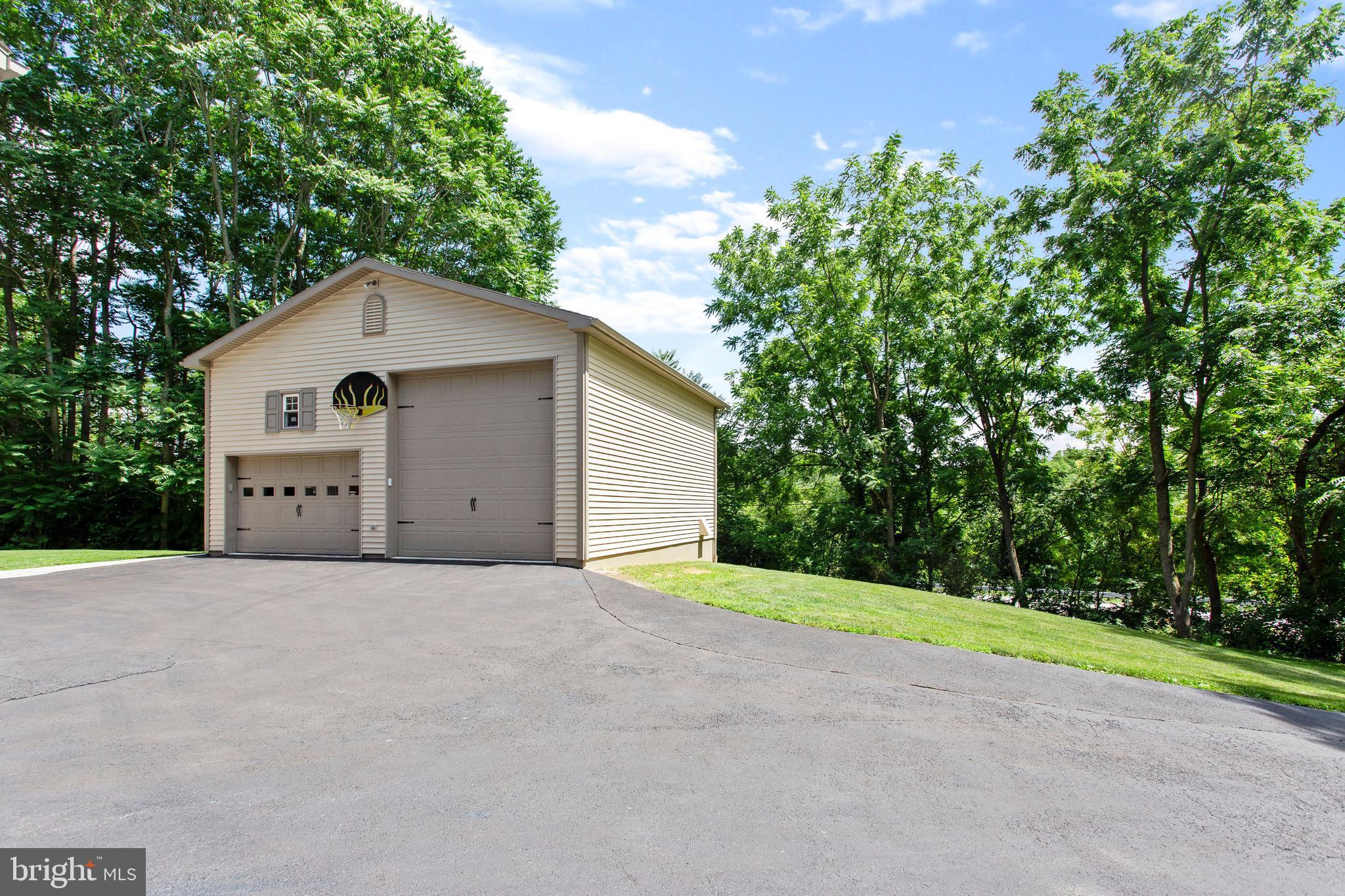 900 Black Rock Road Hanover, PA 17331 - Photo 50 of 53