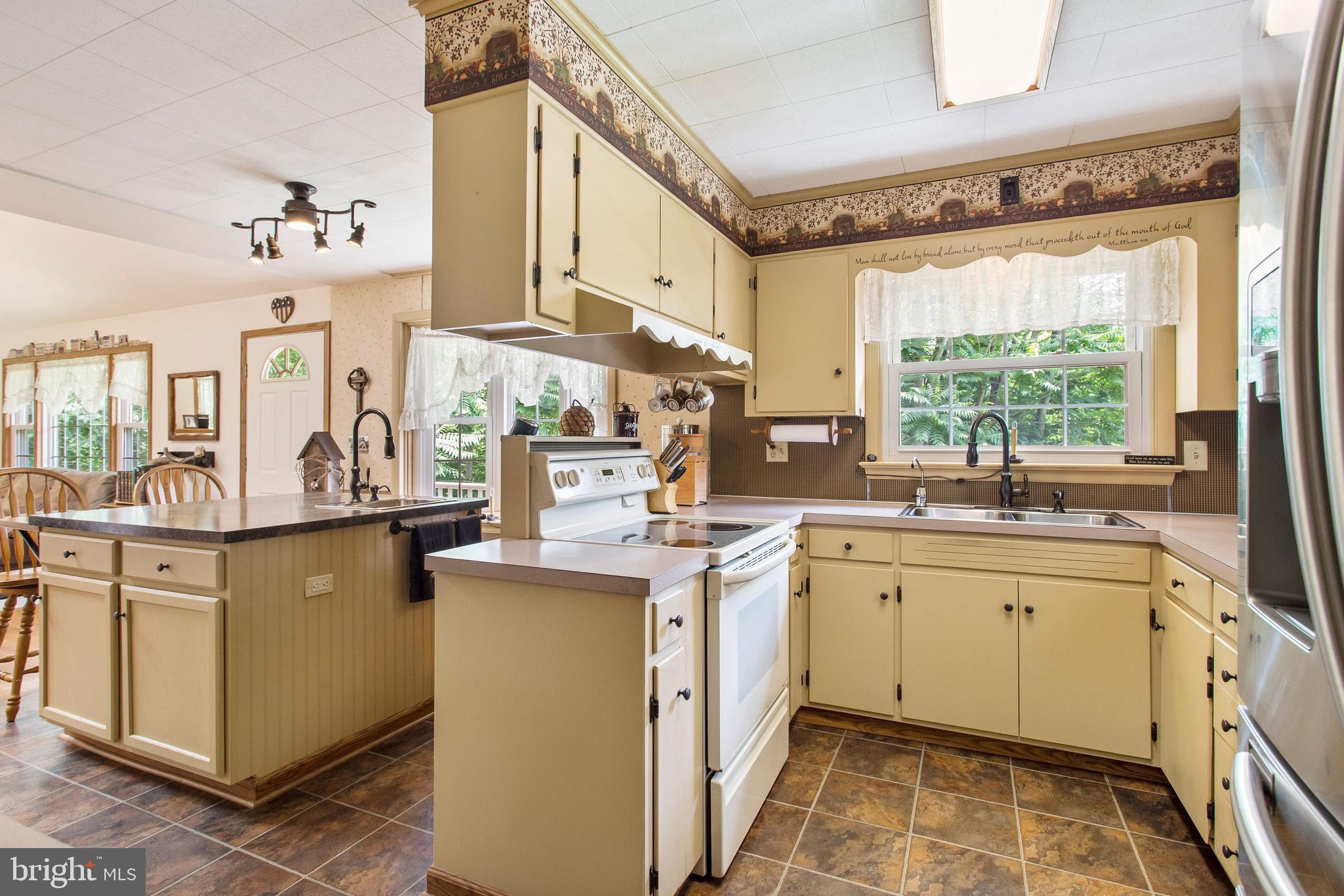 900 Black Rock Road Hanover, PA 17331 - Photo 7 of 53