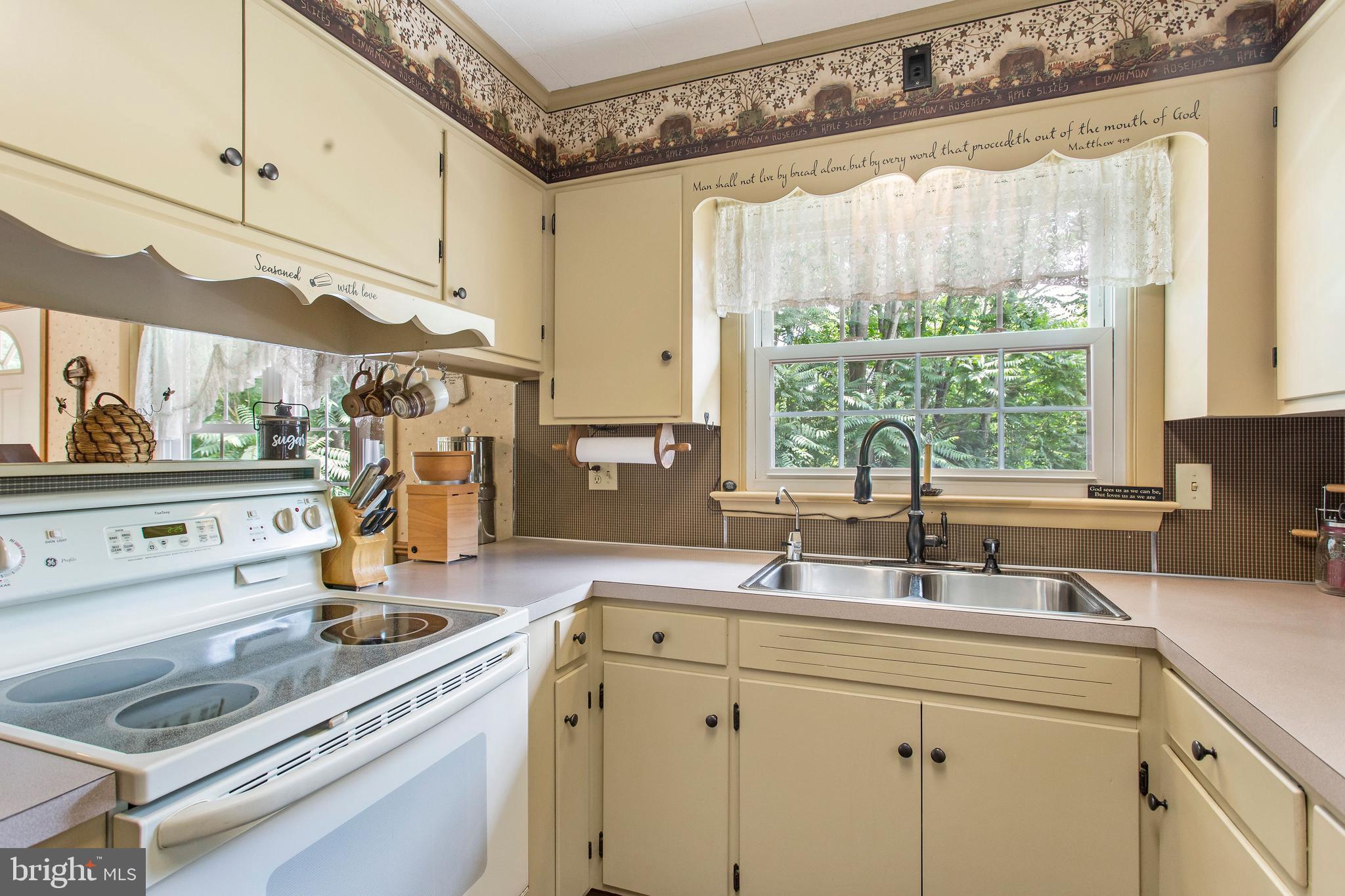900 Black Rock Road Hanover, PA 17331 - Photo 8 of 53