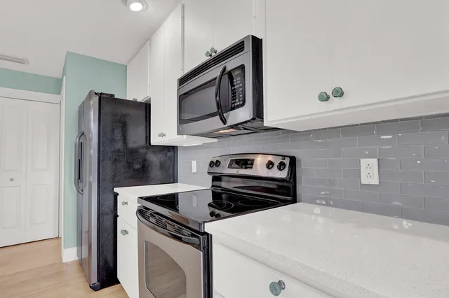 $3,000 | 9303 Chapman Oak Court, Palm Beach Gardens, FL 33410