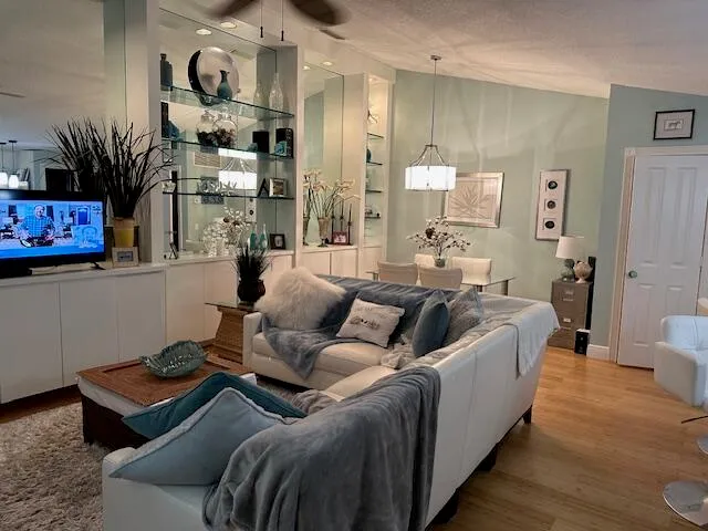 $3,000 | 9303 Chapman Oak Court, Palm Beach Gardens, FL 33410