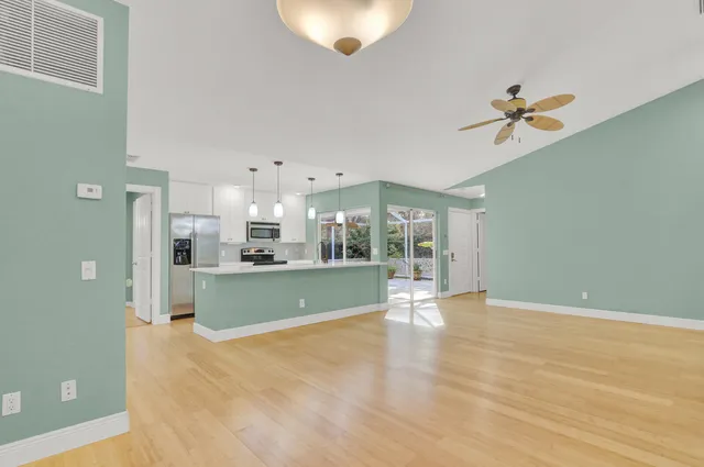 $3,000 | 9303 Chapman Oak Court, Palm Beach Gardens, FL 33410