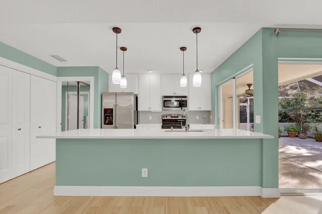 $3,000 | 9303 Chapman Oak Court, Palm Beach Gardens, FL 33410