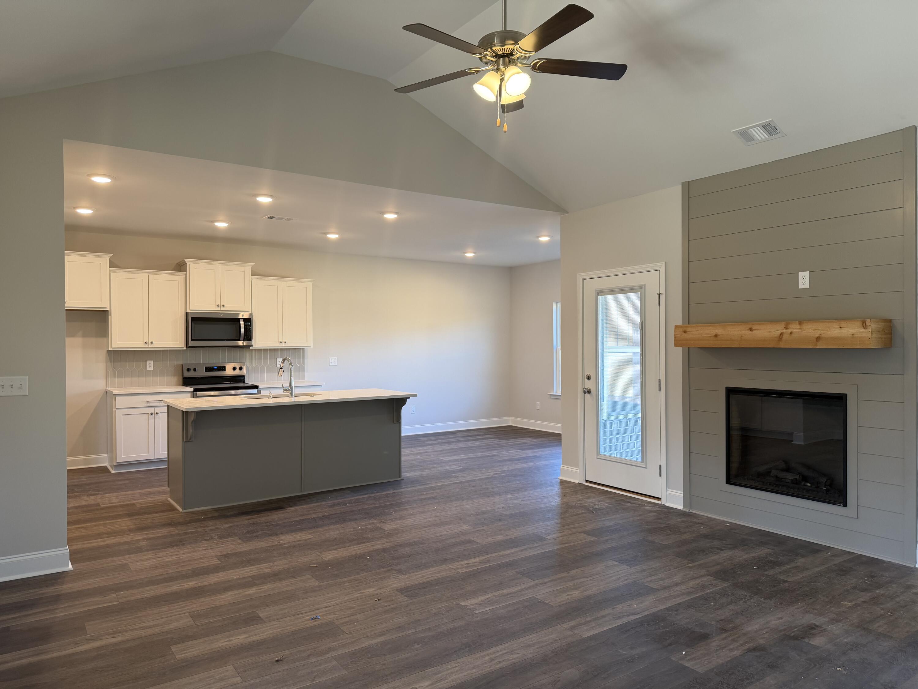 1302 Elias Street Thomson, GA 30824 - Photo 24 of 56 IMG_4038