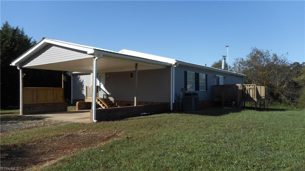 2621 Baltimore Road East Bend, NC 27018 - Photo 33 of 37 Rear View