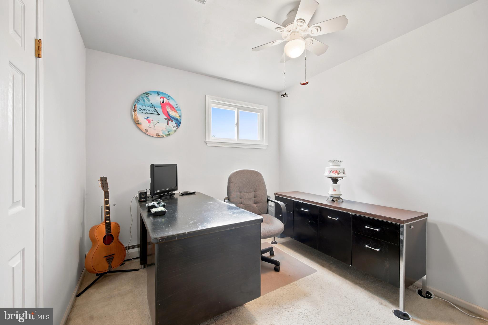 1004 Green Lane Secane, PA 19018 - Photo 28 of 49 a room with a desk and chair