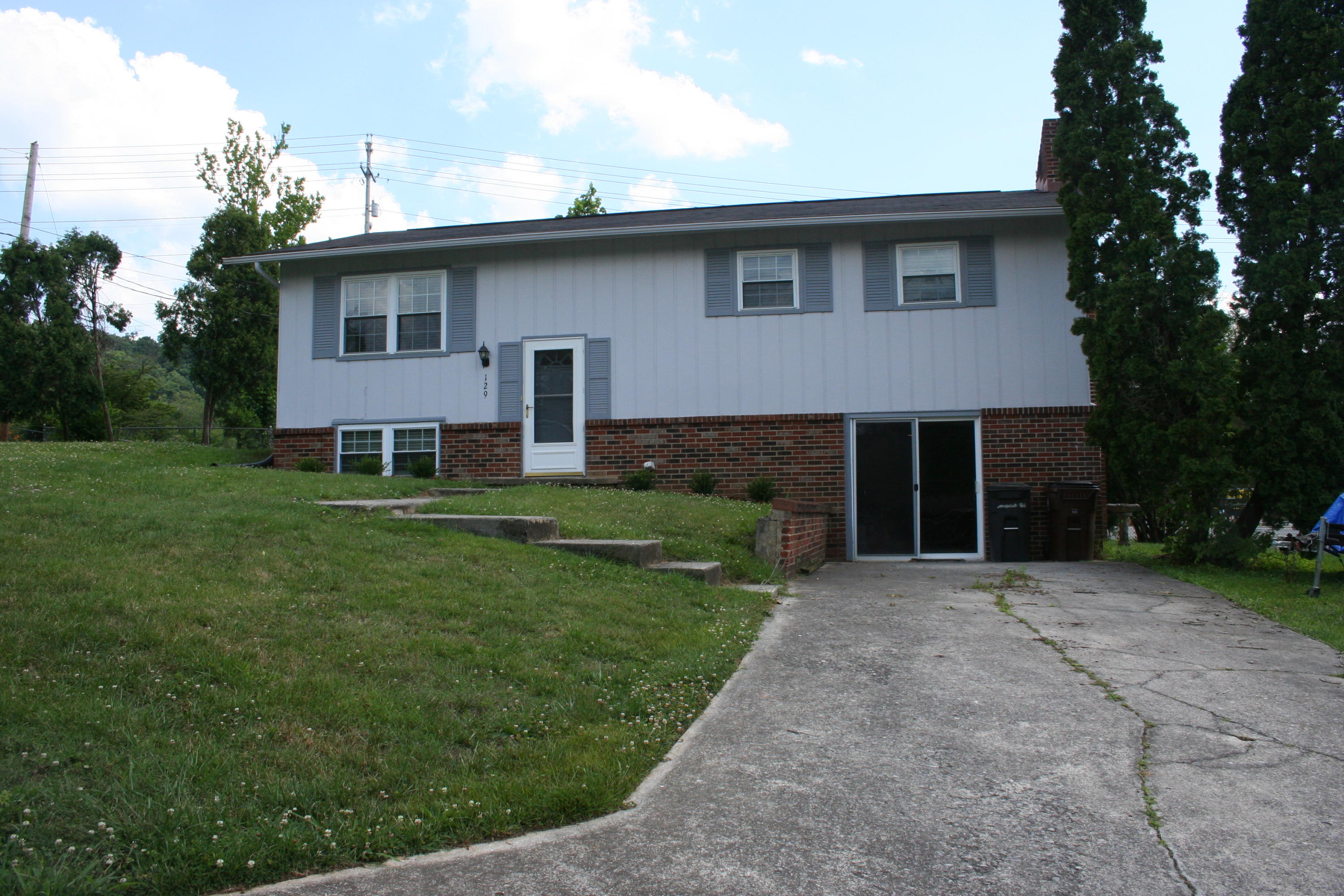 129 West Lincoln Road Oak Ridge, TN 37830 - Photo 1 of 29 IMG_3380