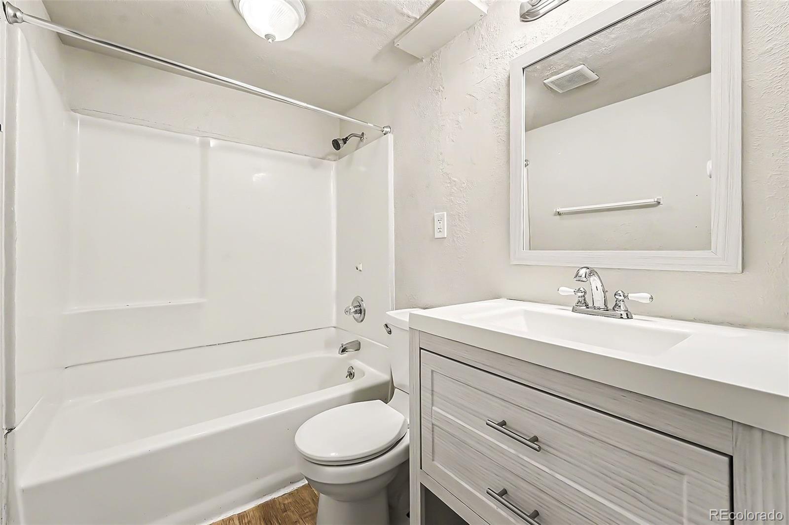 875 South Quebec Street, Unit 24 Denver, CO 80247 - Photo 18 of 26