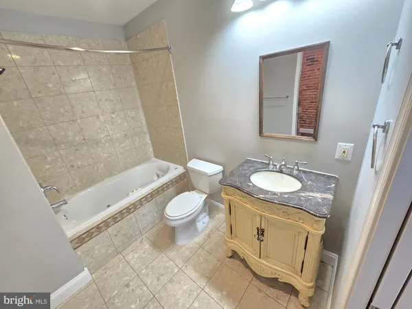 $2,500 | 112 North Luzerne Avenue, Baltimore, MD 21224