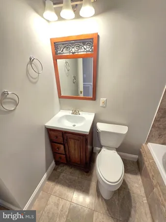 $2,500 | 112 North Luzerne Avenue, Baltimore, MD 21224