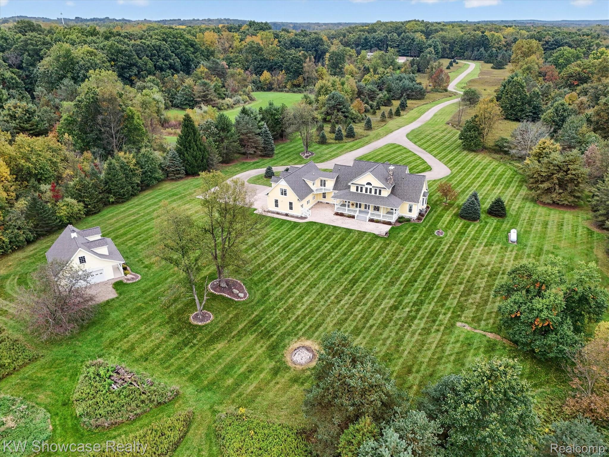 6624 West Coon Lake Road Howell, MI 48843 - Photo 75 of 84 66-6624-W-Coon-Lake-Rd-Howell-MI-48843-WindowStill.jpg