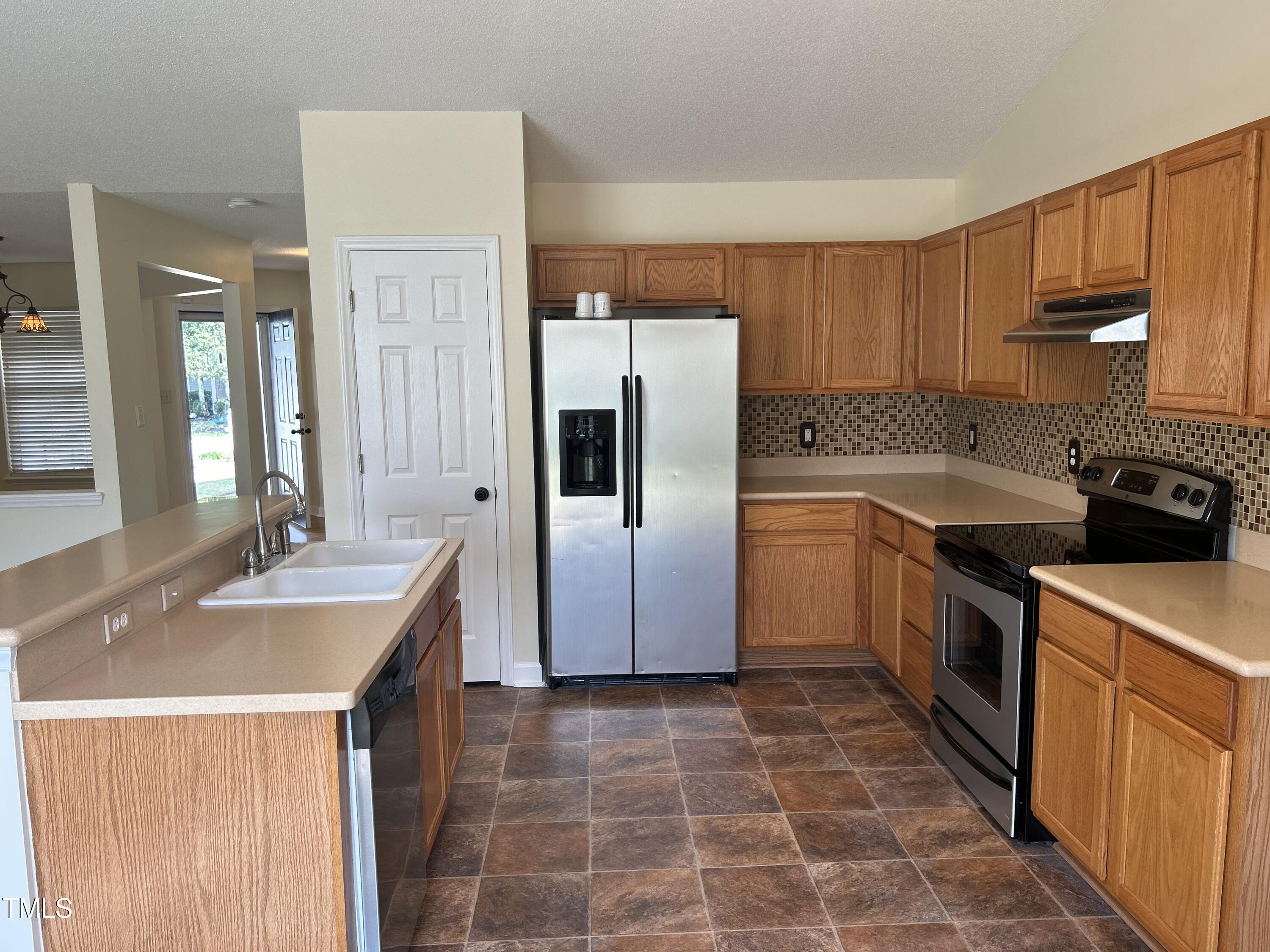 4441 Whatley Lane Raleigh, NC 27604 - Photo 11 of 36 IMG_7394