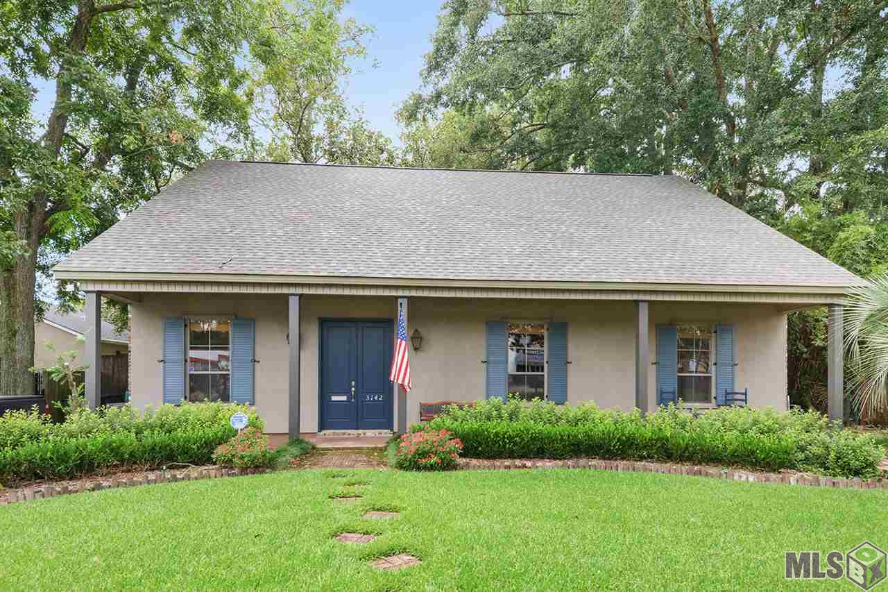 Great curb appeal in University Gardens!