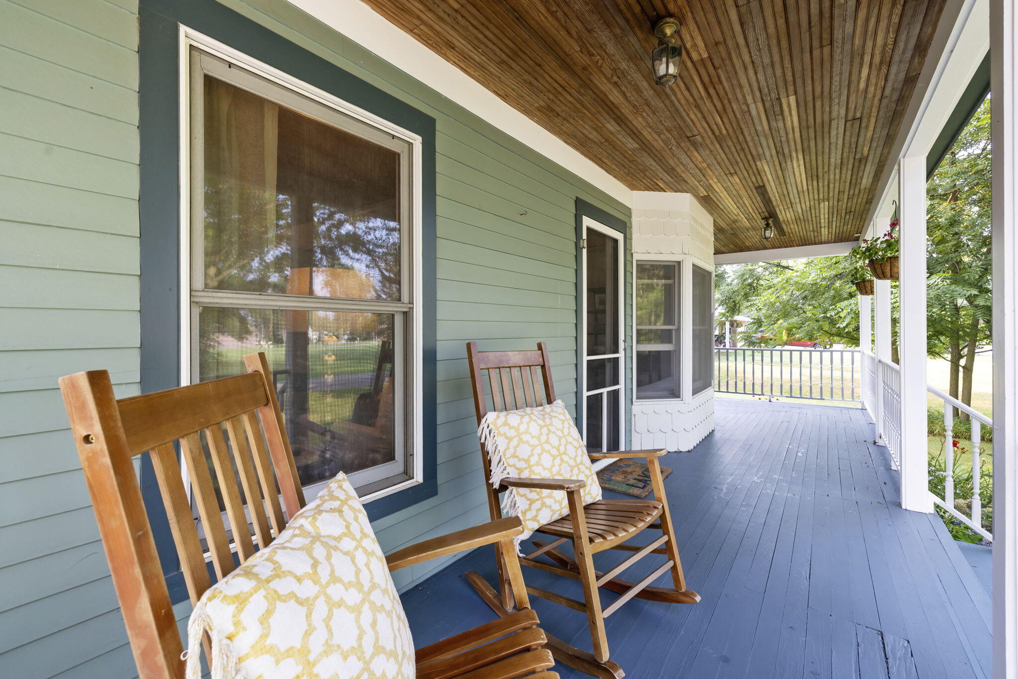 12877 Flynn Road Sawyer, MI 49125 - Photo 32 of 43 Front porch