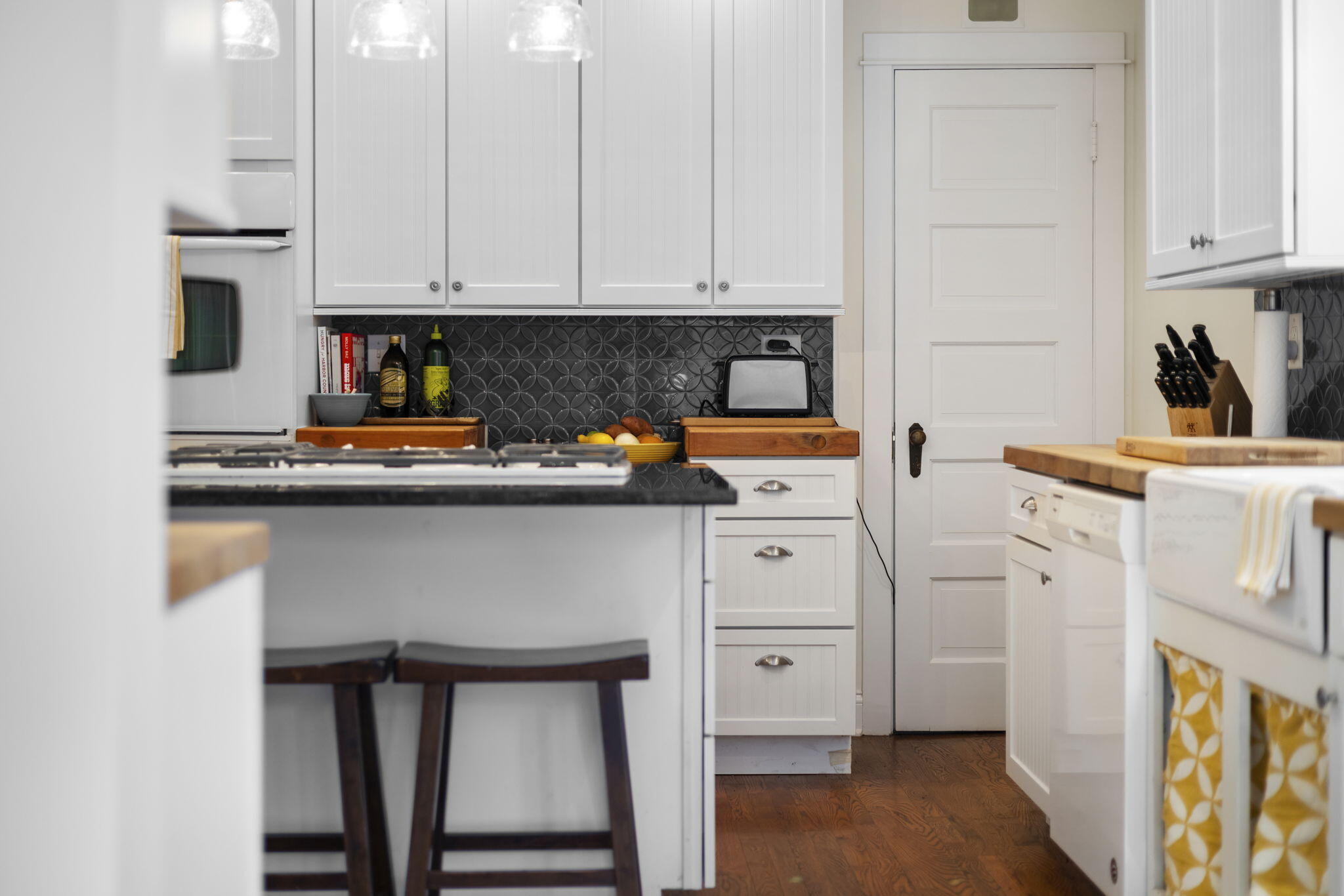 12877 Flynn Road Sawyer, MI 49125 - Photo 8 of 43 Kitchen