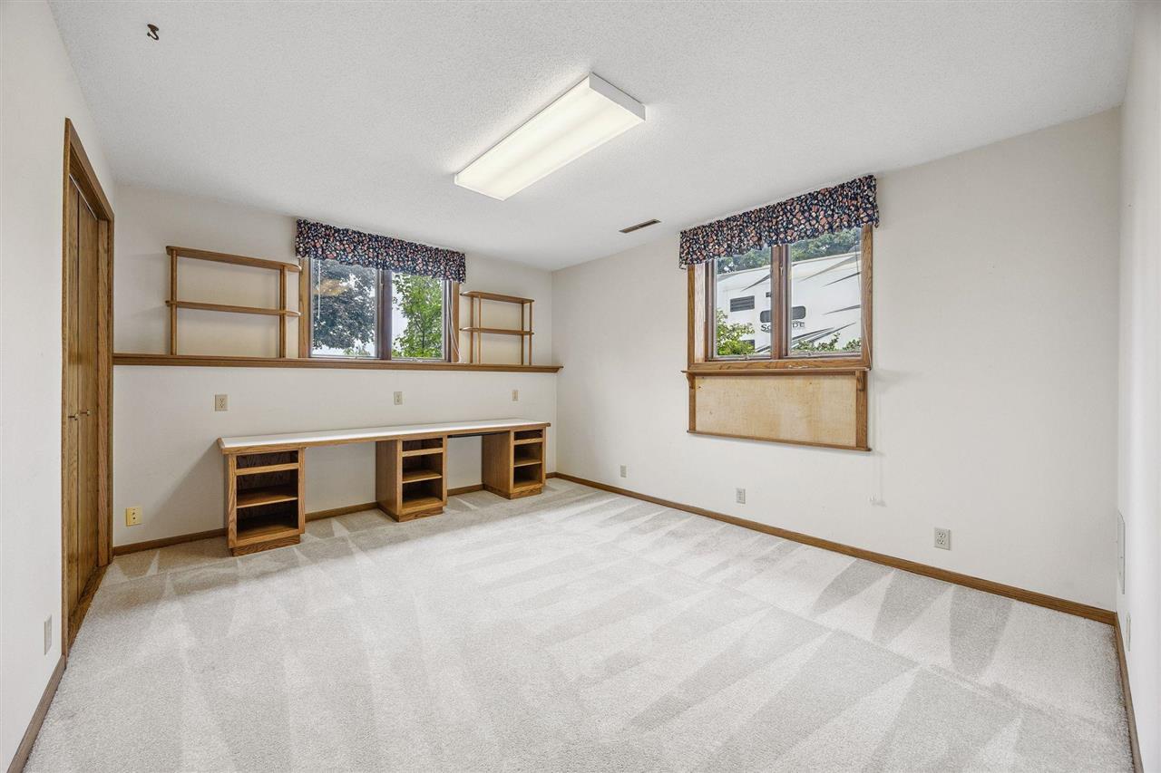 3603 Meadowknolls Road Marion, IA 52302 - Photo 21 of 34 Gallery Image 21