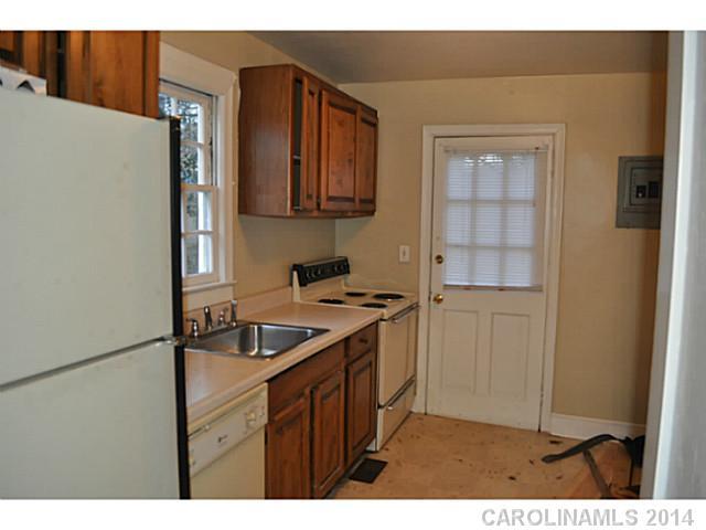 629 Marsh Road Charlotte, NC 28209 - Photo 3 of 10