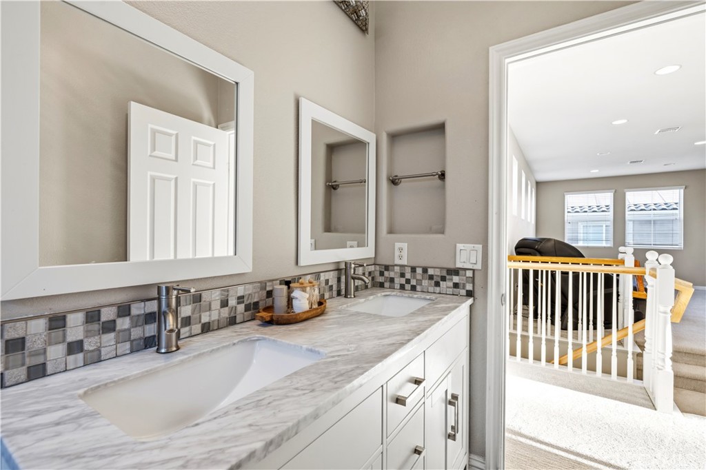 26003 Tennyson Lane Stevenson Ranch, CA 91381 - Photo 31 of 58
