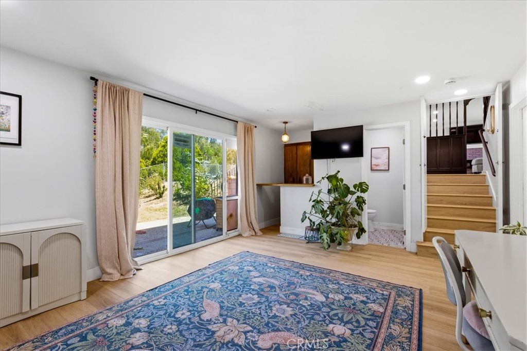 26434 Fairgate Avenue Newhall, CA 91321 - Photo 9 of 19