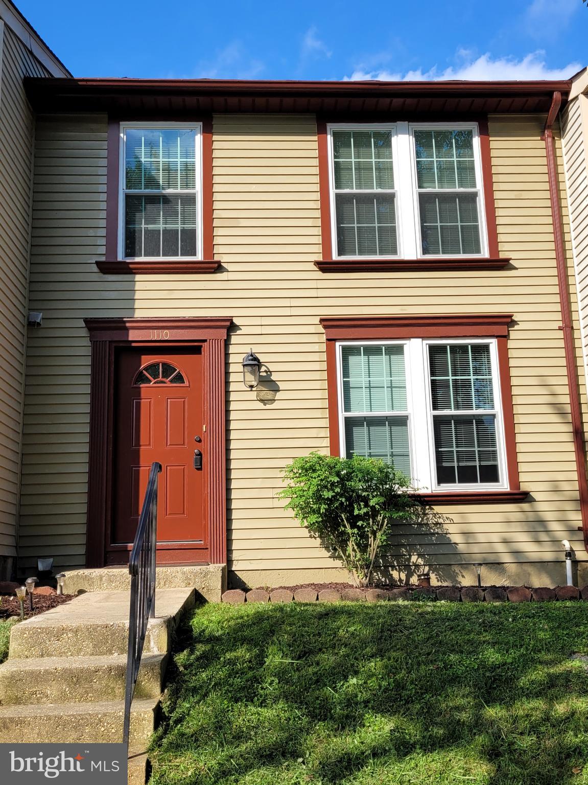 Magnificently renovated 3-level townhome