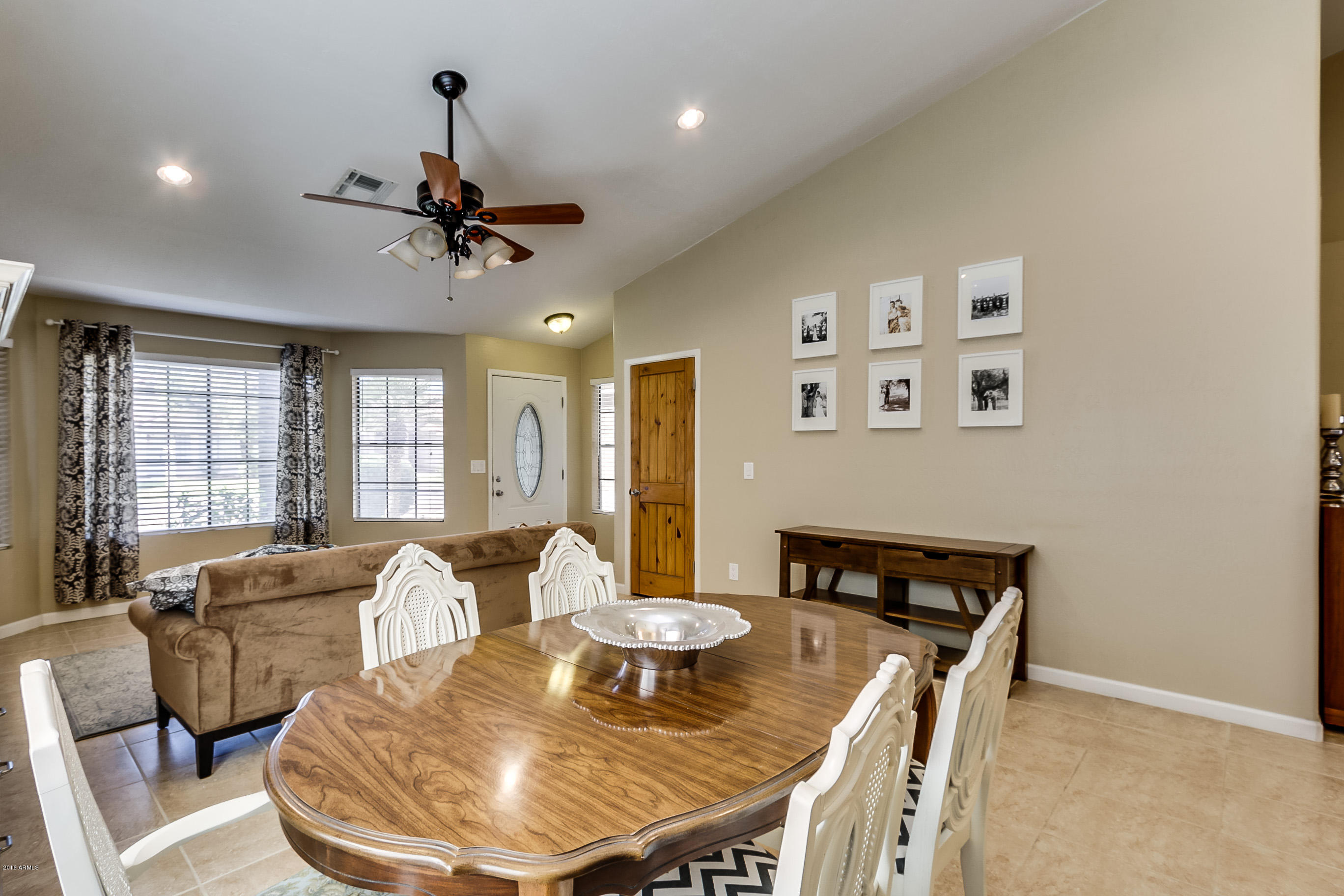 1444 East Hearne Way Gilbert, AZ 85234 - Photo 16 of 46 Hearne-31