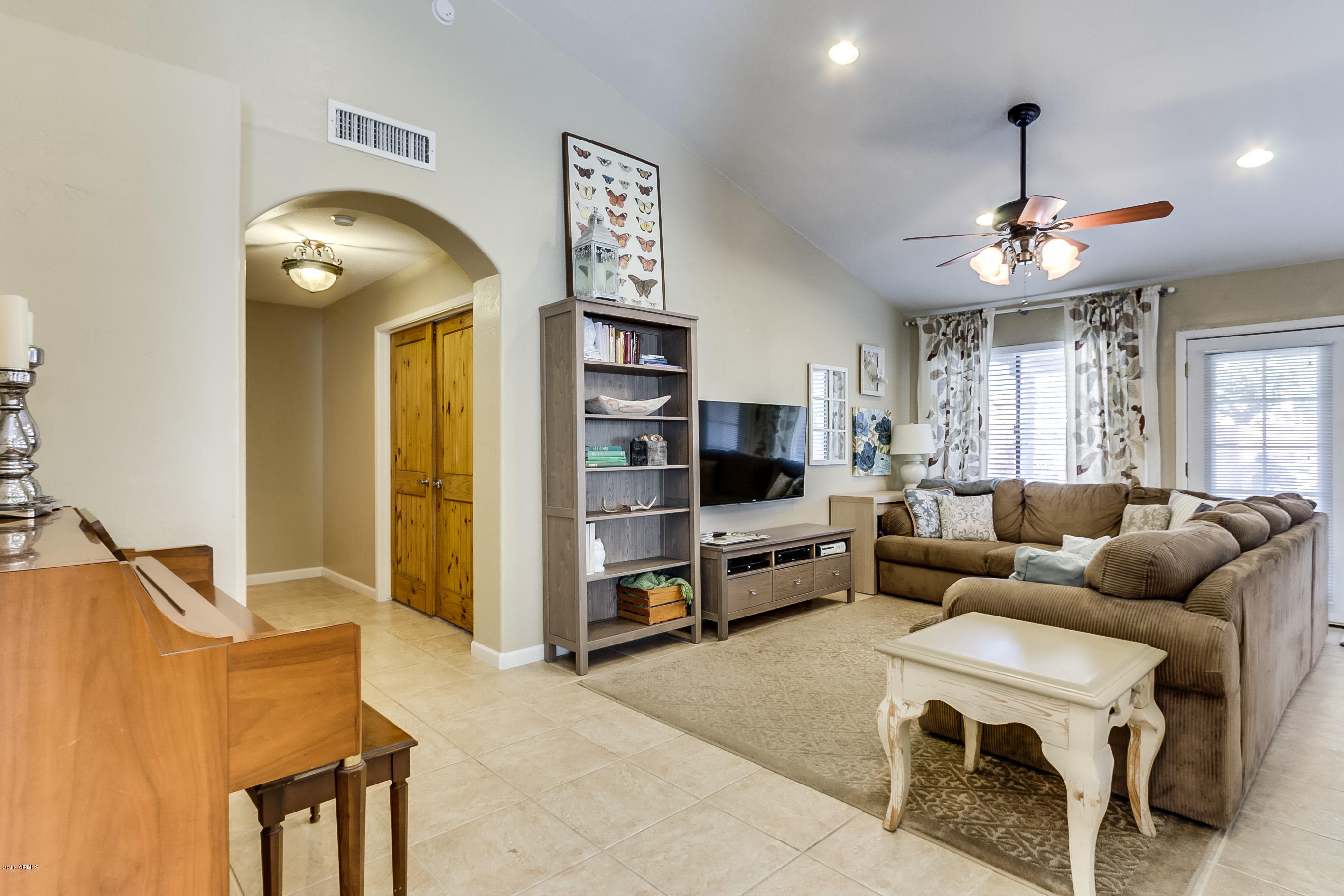 1444 East Hearne Way Gilbert, AZ 85234 - Photo 22 of 46 Hearne-43