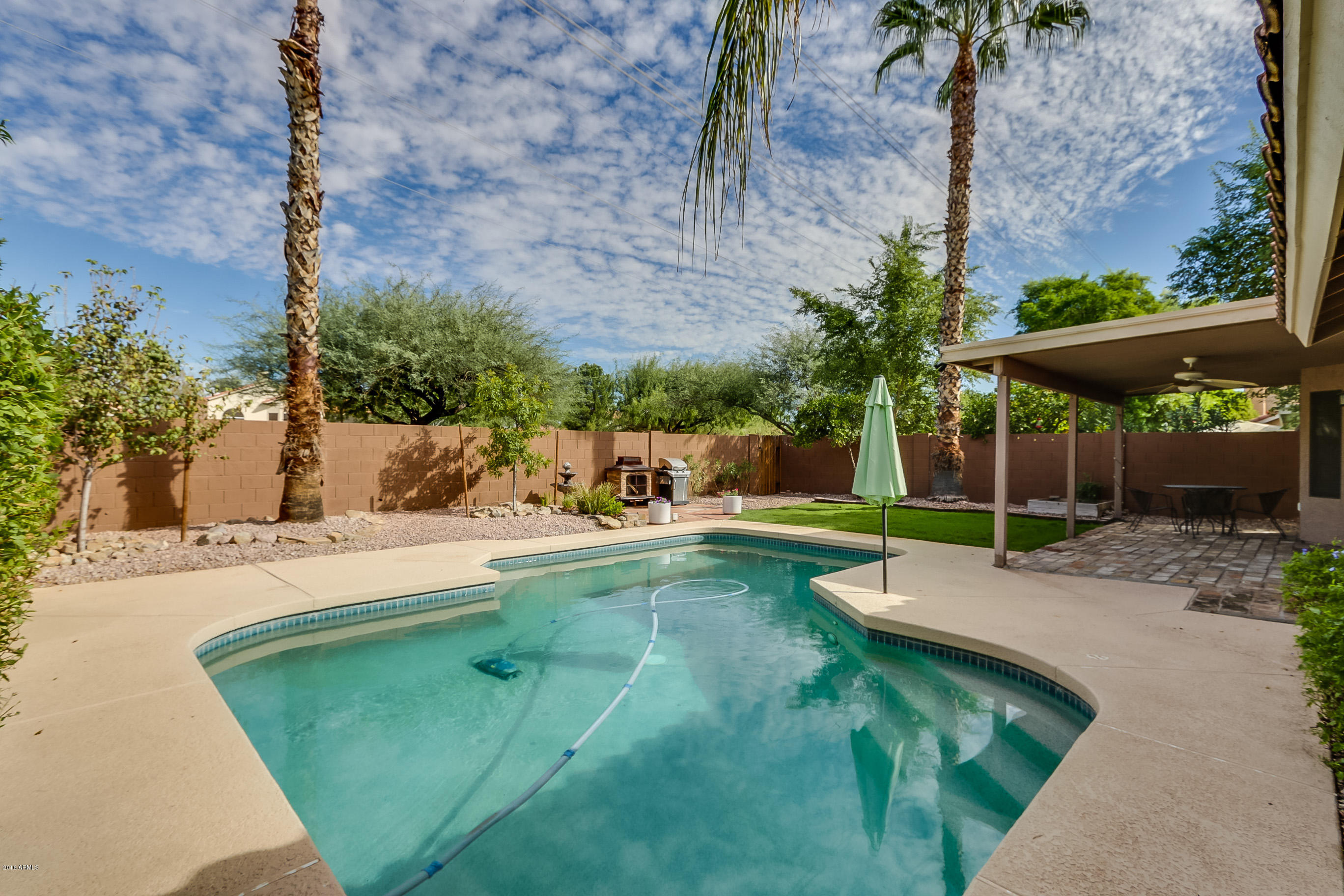 1444 East Hearne Way Gilbert, AZ 85234 - Photo 5 of 46 Hearne-51