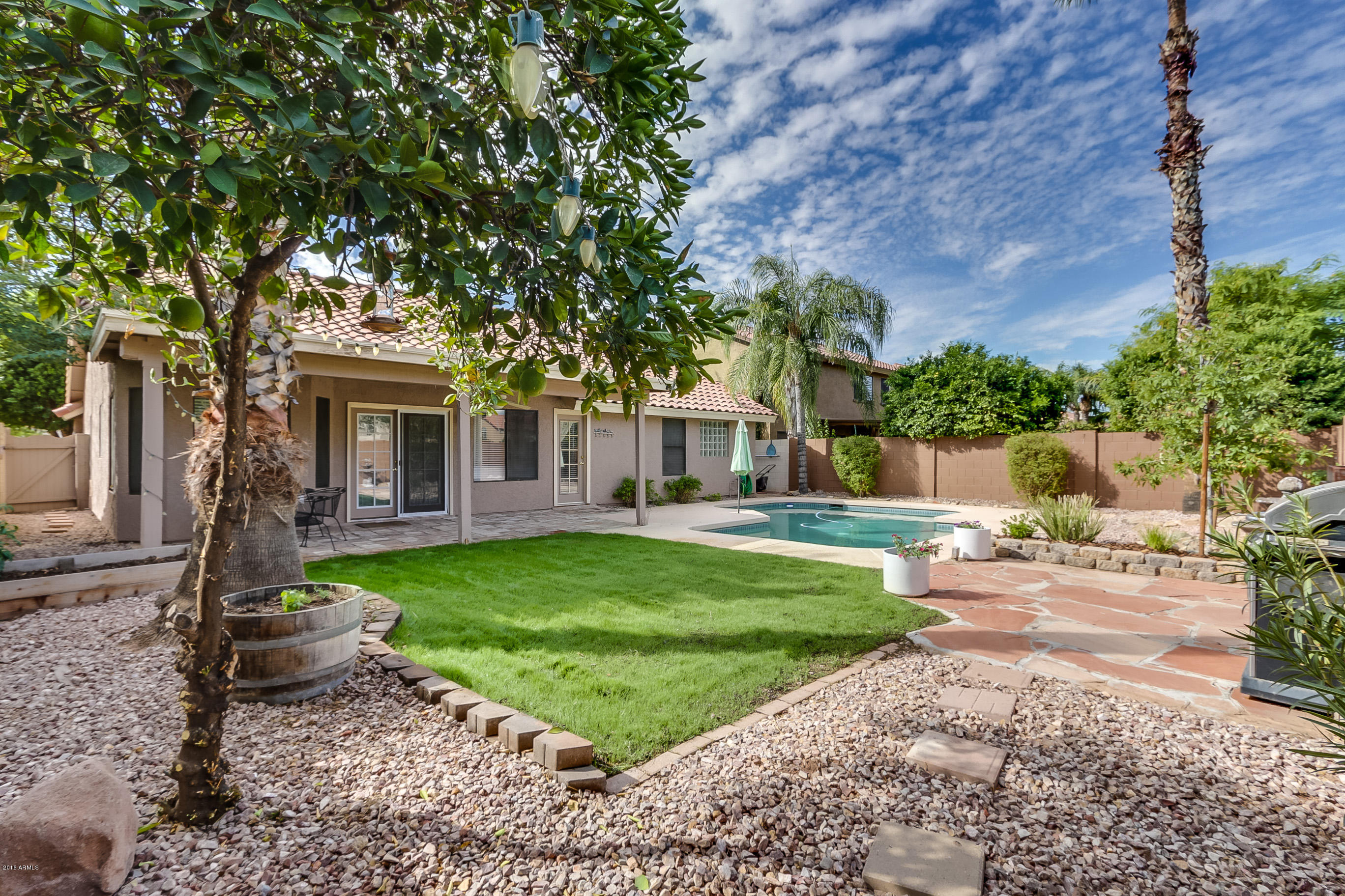 1444 East Hearne Way Gilbert, AZ 85234 - Photo 7 of 46 Hearne-48