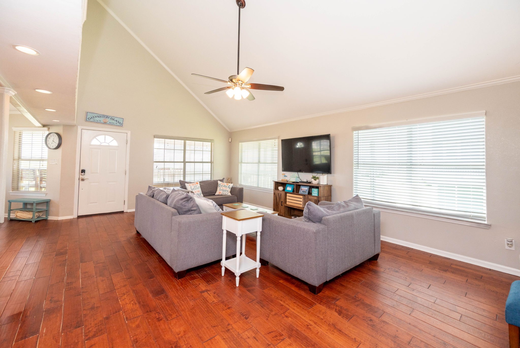 18115 Shaman Road Galveston, TX 77554 - Photo 11 of 40