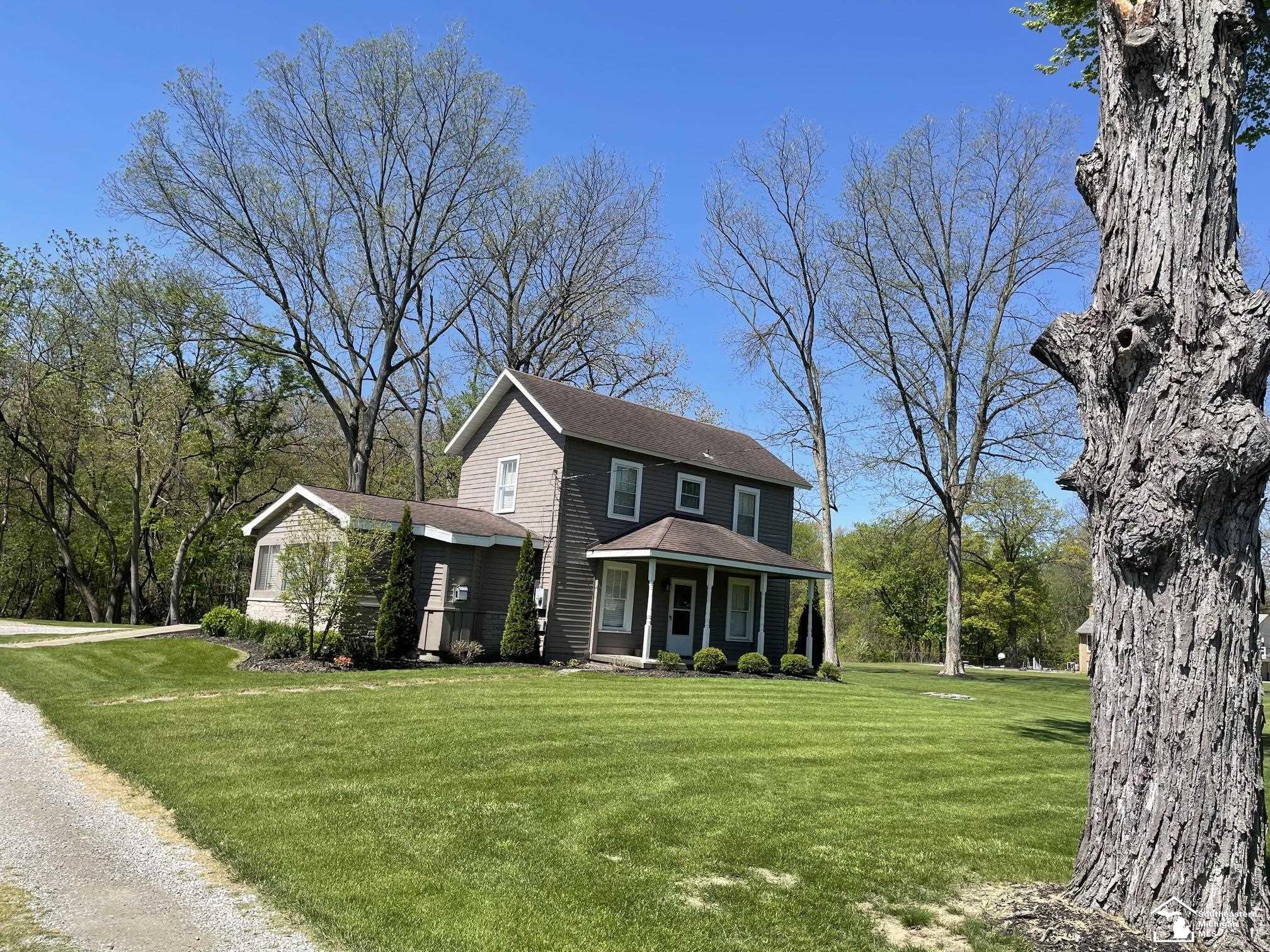 7815 Summerfield Road Lambertville, MI 48144 - Photo 2 of 36